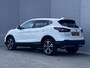 Nissan Qashqai 1.3 DIG-T 140 Design Edition / Navigatie / Stoelverwarming / Trekhaak 1.300 kg / Camera 360° / Apple Carplay Android / 18" LM wielen + All Season banden /
