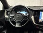Volvo XC60 2.0 T8 Twin Engine AWD Inscription 391Pk Automaat (PANORAMADAK, APPLE CARPLAY, MEMORY SEATS, LEDER, ZWART HEMEL, STOELVERWARMING, GETINT GLAS, ELEK ACHTERKLEP, NIEUWE APK, NIEUWSTAAT)