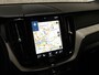 Volvo XC60 2.0 T8 Twin Engine AWD Inscription 391Pk Automaat (PANORAMADAK, APPLE CARPLAY, MEMORY SEATS, LEDER, ZWART HEMEL, STOELVERWARMING, GETINT GLAS, ELEK ACHTERKLEP, NIEUWE APK, NIEUWSTAAT)