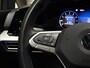 Volkswagen Golf 1.0 TSI Sport (APPLE CARPLAY, GROOT NAVI, KEYLESS, LM VELGEN, PARKEERSENSOREN, SPORTSTOELEN, SFEERVERLICHTING, CRUISE, NIEUWSTAAT)
