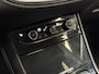 Opel Grandland X 1.2 Turbo Sport (APPLE CARPLAY, NAVIGATIE, CLIMATE, STUUR/STOELVERWARMING, SPORTSTOELEN, GETINT GLAS, TREKHAAK, PARKEERSENSOREN, CRUISE, NIEUWSTAAT)