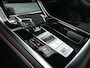Audi Q8 60 TFSI e quattro | Audi Exclusive | B&O Advanced | S-seats met massage | Achteras besturing | Soft close | Adaptive cruise | Carbon inleg | Ambiance interieur | 360 camera | Verwarmbaar stuurwiel | Trekhaak