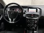Volvo V40 2.0 T2 Nordic+ Sport (VIRTUAL COCKPIT, NAVIGATIE, CLIMATE, LEDER, STOELVERWARMING, SPORTSTOELEN, GETINT GLAS, CRUISE, NIEUWSTAAT)