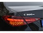 Mercedes-Benz C-klasse 300 e AMG Line 313 pk | NL-Auto | 8x velgen + banden | Trekhaak | Open dak | Virtual cockpit | Camera | Carplay | Sfeerverlichting | Full LED | LM-Velgen | NAP