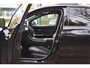 Mercedes-Benz C-klasse 300 e AMG Line 313 pk | NL-Auto | 8x velgen + banden | Trekhaak | Open dak | Virtual cockpit | Camera | Carplay | Sfeerverlichting | Full LED | LM-Velgen | NAP