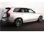 Volvo XC90 T8 Recharge AWD Plus Bright - Panorama/schuifdak - Luchtvering - IntelliSafe Assist & Surround - 360º Camera - Harman Kardon audio - Adaptieve LED koplampen - Verwarmde voorstoelen, stuur & achterbank - Parkeersensoren voor & achter - Elektr. bedienb. voorstoelen met geheugen - Draadloze tel. lader - Extra getint glas - 21' LMV