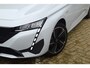 Peugeot e-308 Style | 8 jaar fabrieksgarantie of 160.000 kilometer op het accupakket | Autonomous Emergency Braking d.m.v. radar i.p.v. camera | Climate control met links/rechts gescheiden regeling en high efficiëncy koolstoffilter