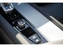 Volvo XC60 2.0 T6 Plug-in hybrid AWD Plus Dark Long Range | Harman Kardon | Elektrische verstelbare voorstoelen incl. geheugen | Adaptieve cruise control incl. BLIS | Stuurwielverwarming | Stoelverwarming voor & achter | Panoramisch schuif/kanteldak |