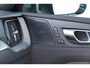 Volvo XC60 2.0 T6 Plug-in hybrid AWD Plus Dark Long Range | Harman Kardon | Elektrische verstelbare voorstoelen incl. geheugen | Adaptieve cruise control incl. BLIS | Stuurwielverwarming | Stoelverwarming voor & achter | Panoramisch schuif/kanteldak |