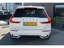 Volvo XC60 2.0 T6 Plug-in hybrid AWD Plus Dark Long Range | Harman Kardon | Elektrische verstelbare voorstoelen incl. geheugen | Adaptieve cruise control incl. BLIS | Stuurwielverwarming | Stoelverwarming voor & achter | Panoramisch schuif/kanteldak |