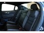 Volvo S60 B3 R-Design | Panoramadak | Stoelverwarming | Adaptive Cruise Control | Parkeerverwarming | BLIS | Parkeersensoren voor + achter | Parkeersensoren voor + achter | Parkeercamera | 19'' Lichtmetalen velgen |