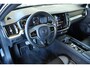 Volvo S60 B3 R-Design | Panoramadak | Stoelverwarming | Adaptive Cruise Control | Parkeerverwarming | BLIS | Parkeersensoren voor + achter | Parkeersensoren voor + achter | Parkeercamera | 19'' Lichtmetalen velgen |