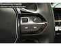 Peugeot e-2008 EV GT 50 kWh | 3-fase | panoramadak | adaptieve cruise control | camera | deels leder |