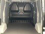 Volkswagen Transporter T7 2.0 TDI 110pk L1 | Camera | Cruise Control | Navigatie via Apple Carplay / Android Auto | Laadruimte betimmerd |