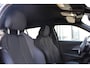 Peugeot e-2008 EV GT 54 kWh | Navigatie | Camera | Fase 3 laden | 18 Inch LMV | Apple carplay | Nieuw model |