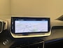 Peugeot 208 Hybrid 100 e-DCS6 GT Camera | Leder/Stof | Stoelverwarming | LED | Digitaal Dashboard | Carplay | 17" Lichtmetaal | Climate | Achteruitrijcamera | Apple Carplay/Android Auto|telefoonintegratie premium | Cruise control