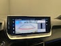 Peugeot 208 Hybrid 100 e-DCS6 GT Camera | Leder/Stof | Stoelverwarming | LED | Digitaal Dashboard | Carplay | 17" Lichtmetaal | Climate | Achteruitrijcamera | Apple Carplay/Android Auto|telefoonintegratie premium | Cruise control