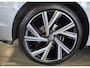 Volkswagen Golf 1.5 eTSI R-Line Business+