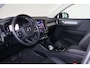 Volvo XC40 B3 Plus Dark - Panorama/schuifdak - IntelliSafe Assist & Surround - 360º Camera - Harman Kardon audio - Adaptieve LED koplampen - Verwarmde voorstoelen & stuur - Parkeersensoren voor & achter - Elektr. bedienb. voorstoelen met geheugen links - Draadloze tel. lader - Extra getint glas - 19' LMV