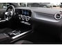 Mercedes-Benz EQA 250 Business Solution AMG 67 kWh / Panoramadak / Camera / CarPlay / 18'' / Stoelverwarming / Dodehoek / DAB / Cruise Control