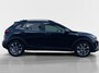 Kia Stonic 120PK T-GDi DynamicLine Automaat | Trekhaak | Climate Control | Camera | Apple CarPlay/Android Auto | Cruise Control | Lichtmetalen Velgen | Armsteun | Parkeersensoren | Licht & Regen Sensor |