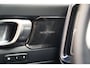Volvo XC40 Recharge P8 AWD R-Design 3-fase [ Leder/Alcantara Stoelverwarming Harman/Kardon Adapt.cruise ]