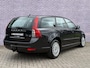 Volvo V50 2.0 Edition II | 12 mnd BOVAG garantie | Trekhaak | Leder | High Performance Audio | Metallic lak | Bluetooth | Parkeersensoren | Cruise control | Climate control |
