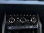 Skoda Karoq 1.5 TSI ACT Sportline Business | Trekhaak | Elektrische achterklep | Stoel-/stuurverwarming | Draadloze telefoonlader