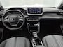 Peugeot 2008 1.2 Hybrid Allure 145pk Automaat | Navigatie | Adaptieve Cruise Control | Camera Voor + Achter | Climate Control | 17"LMV | Dodehoekdetectie | Keyless Entry/Start | LED | Apple Carplay/Android Auto |