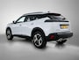Peugeot 2008 1.2 Hybrid Allure 145pk Automaat | Navigatie | Adaptieve Cruise Control | Camera Voor + Achter | Climate Control | 17"LMV | Dodehoekdetectie | Keyless Entry/Start | LED | Apple Carplay/Android Auto |