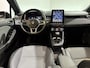 Renault Clio 90PK TCe GPF Techno | 9,3" Navi | Camera | Parkeersensoren | Cruise Control | Climate Control | Licht & Regen Sensor | Apple CarPlay/Android Auto | Full LED | Lichtmetalen Velgen |