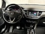 Opel Crossland 1.2 Turbo Elegance Automaat (APPLE CARPLAY, LEDER, CLIMATE, STUUR/STOELVERWARMING, SPORTSTOELEN, GETINT GLAS, LED KOPLAMPEN, NIEUWSTAAT)