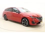 Peugeot e-308 SW GT EV 54 kWh | 360 graden camera's | Sportuitvoering | Adaptive cruise | Elektrische achterklep | Stuurverwarming | Afneembare trekhaak | Hill hold | Dodehoekdetectie | Climate control