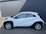 Toyota Aygo X 1.0 VVT-i MT first Achteruitrijcamera - Airco - Apple carplay - Bluetooth - Cruise control - Led verlichting - Licht metalen velgen 17 inch - Radio - Mistlampen - Stuur multifunctioneel - Stuur leder - Elektrische ramen voor - Regensensor - Start/stop systeem