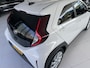 Toyota Aygo X 1.0 VVT-i MT first Achteruitrijcamera - Airco - Apple carplay - Bluetooth - Cruise control - Led verlichting - Licht metalen velgen 17 inch - Radio - Mistlampen - Stuur multifunctioneel - Stuur leder - Elektrische ramen voor - Regensensor - Start/stop systeem