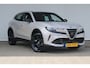 Alfa Romeo Junior 1.2 Turbo Hybrid Ibrida | Adaptieve cruise control | Full-LED | Parkeersensoren achter | Apple Carplay/ Android Auto |