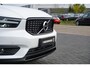 Volvo XC40 1.5 T4 Recharge R-Design Expression | Trekhaak | Intellisafe | Stoelverwarming | BLIS | Camera | Pilot assist | 18" Lichtmetalen velgen | Elektr. Achterklep |