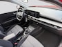 Kia Stonic 1.0 T-GDi MHEV DynamicLine | Stoel en stuurwielverwarming | Parkeersensoren voor- en achterzijde | Airco | Navigatiesysteem |
