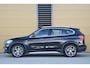 BMW X1 xDrive20i Executive * Trekhaak * Sportstoelen * Achteruitrijcamera * Comforttoegang *
