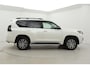 Toyota Land Cruiser 2.8 D-4D Executive | Black Pack | Trekhaak | Panoramadak | Standkachel | Luchtvering | Navigatie | 19 inch | 360 camera | Leder | Stoelverwarming/-ventilatie | JBL