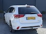 Mitsubishi Outlander 2.0 PHEV instyle+ Camera 360°,Pano,Trekhaak,Dealer Onderhouden,Keyless,Leder,Stuurverw,Stoelvwerw,Stoelventilatie,Pdc V+A,Clima,Cruise,Lm velgen,Carplay,Elekt.Stoel,N.A.P,Bj 12-2015,Apk tot 01-2027