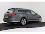 Volkswagen Passat Variant 1.4 TSI ACT Connected Series Plus | Uitklap Trekhaak | Camera | Navigatie | LED | Sportstoelen |