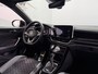 Volkswagen T-Roc 1.5 TSI Sport R-Line - Automaat - Carplay / Dodehoek