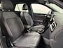 Volkswagen T-Roc 1.5 TSI Sport R-Line - Automaat - Carplay / Dodehoek