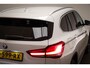 BMW X1 sDrive20i VDL Nedcar Edition | AUDIO MEDIA / PARKING PACK | HEAD UP | VERWARMDE SPORTSTOELEN  | DAB | APPLE | DRAADLOZE LADER | CAMERA