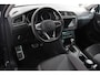 Volkswagen Tiguan 1.5 TSI DSG Active Navigatie Climate Control Adaptive Cruise Camera Control Led Dab Stoelverwarming Lichtmetalen Velgen