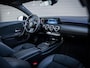 Mercedes-Benz A-klasse 200 AMG Line - Facelift l Pano l HUD l NAP l Memory l 360cam