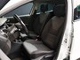 Renault Clio 0.9 TCe Dynamique Sport (SCHUIFDAK,NAVI,PDC,BLACK/WHITE EDITION,CRUISE,GETINT,LED,SPORTSTOELEN,LM VELGEN,NETTE STAAT)
