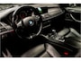 BMW X6 4.4i M HUD Softclose Schuifdak Dab Camera Memoryseats Entertainmentsystem achter Climate voor & achter Elektr. verstelbare stuurwiel Lederen dashboard Navi 22'' LM velgen