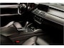 BMW X6 4.4i M HUD Softclose Schuifdak Dab Camera Memoryseats Entertainmentsystem achter Climate voor & achter Elektr. verstelbare stuurwiel Lederen dashboard Navi 22'' LM velgen